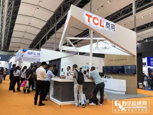 TCL精彩亮相廣州3d全息廣告機琶洲智慧酒店展